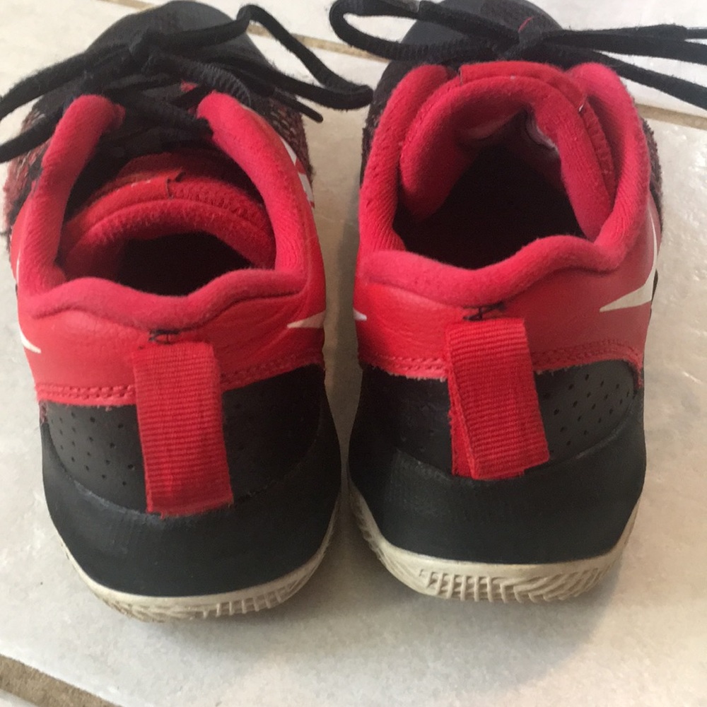 BOYS SNEAKERS - Picture 8 of 13